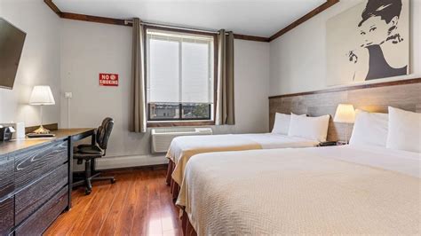 Lic Hotel from $84. Queens Hotel Deals & Reviews - KAYAK