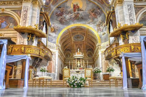 Preparation of the church (cathedral of Vigevano) | Le foto, Foto