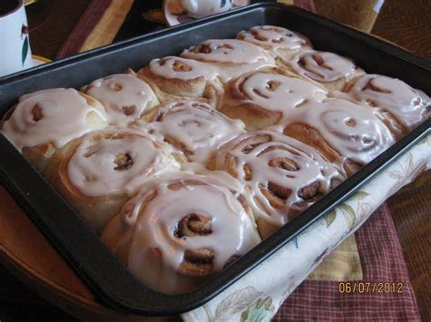 Breadmaker Cinnamon Buns | Recipe | Cinnamon buns, Bread maker recipes, Bread machine recipes sweet