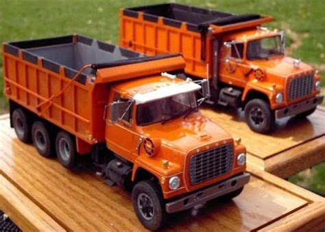 AMT Ford Heavy Trucks / Dump bed version. | Model truck kits, Trucks, Plastic model cars