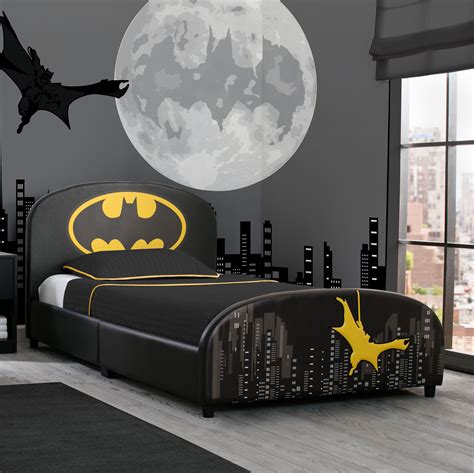 Top 31+ imagen batman room design - Abzlocal.mx