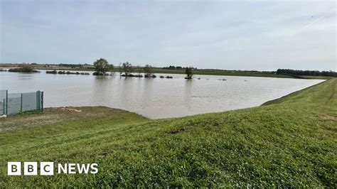 Horncastle floodgate fault 'did not cause flooding', said report