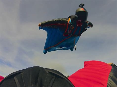 Red Bull wingsuit racing - Business Insider