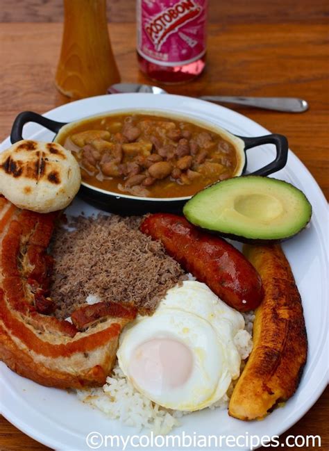 Bandeja Paisa (Paisa Platter) | Recipe | Colombian food, Latin food, Food