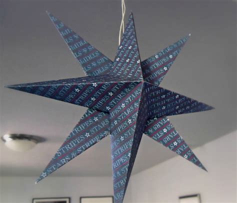 Ameroonie Designs: Folded Paper Star Tutorial