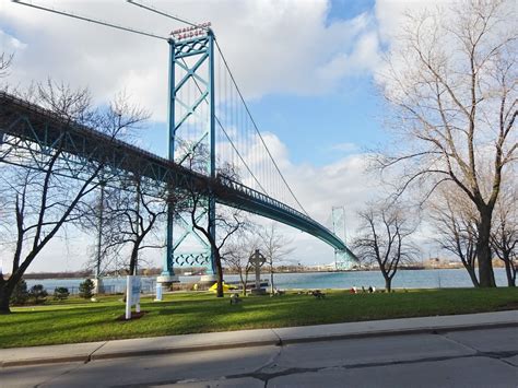 Ambassador Bridge, Windsor | Windsor ontario, Bay bridge, Michigan