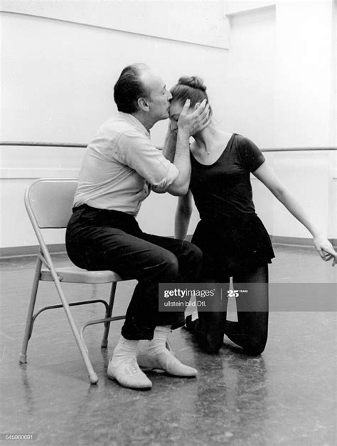 George Balanchine, Balett Choreographer, USA- is kissing prima ...