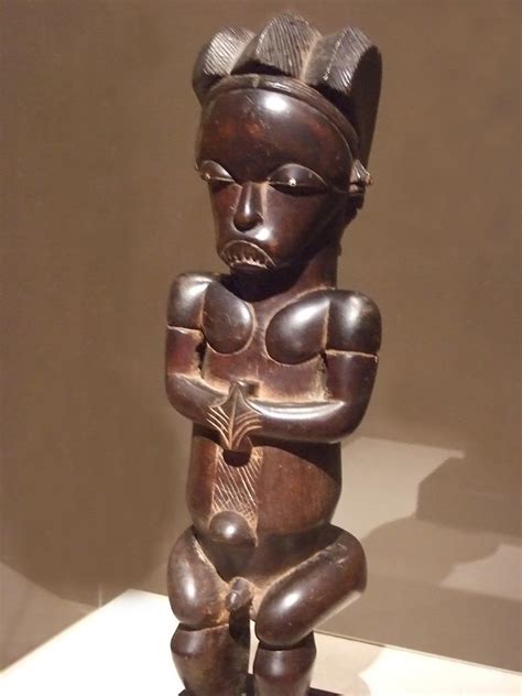 Reliquary Guardian Figure Fang People Gabon wood metal and shell late 19th century - a photo on ...