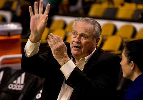 Boston Celtics and NBA Legend Tommy Heinsohn Dead at Age 86 - InsideHook