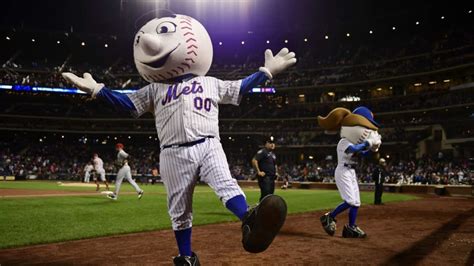 TIL The New York Mets mascot, Mr. Met, was replaced for one season ...