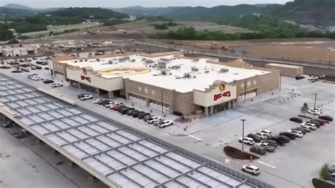 World’s Largest Gas Station Is a New Buc-ee’s With 120 Pumps