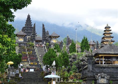 8 MUST-VISIT HINDU TEMPLES IN BALI | Honeycombers Bali