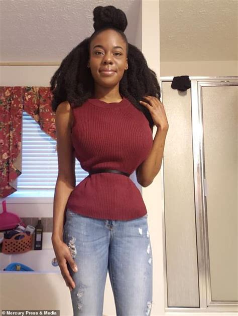 Single Mother Shows Off Her Very Tiny Waist, Many People Left Shocked (Photos)