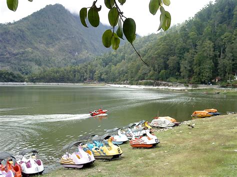 Liestiana Dewi: Sarangan Lake