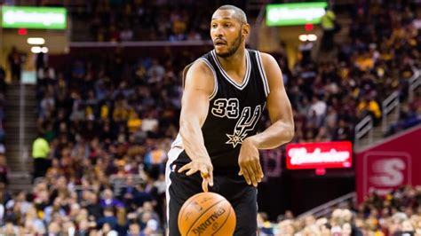 How Boris Diaw's Unconventional Game Helped the Spurs Soar