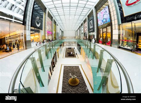 UAE, Dubai, Dubai Mall, Fashion Avenue Stock Photo - Alamy