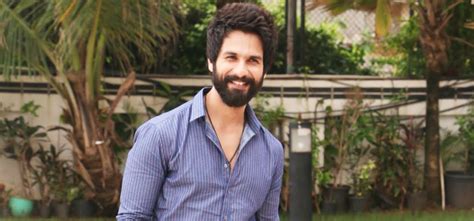 6 Easy Steps To Grow A Glorious & Healthy Beard Like Shahid Kapoor