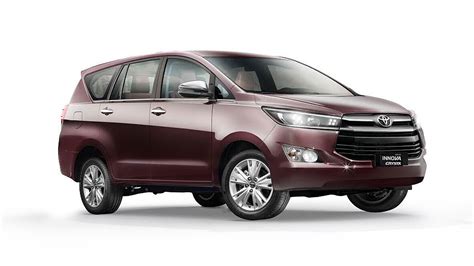 Toyota Innova Crysta Price in India, Photos & Review - CarWale