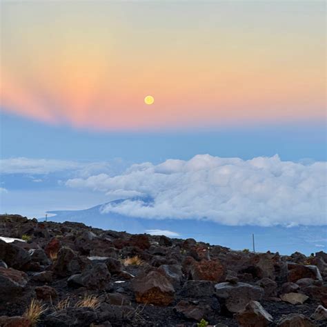 Sunrise at Haleakala: How to Get Reservations, What to Wear, What to Expect, Etc. - HulaLand