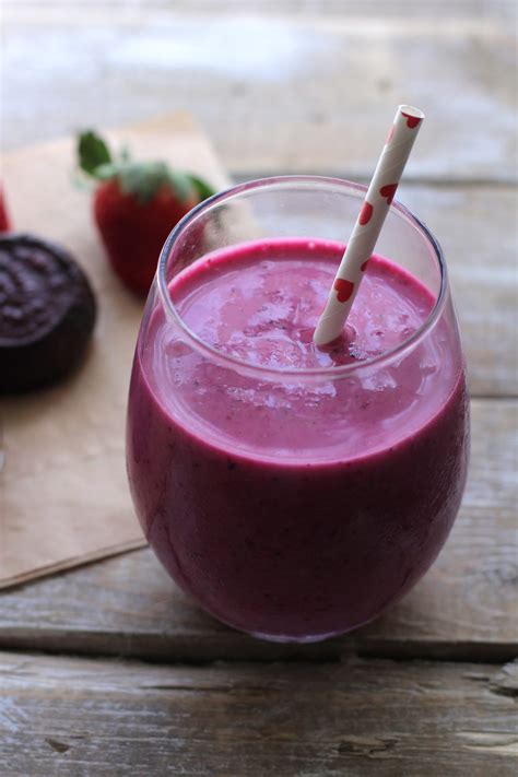 Beet-Strawberry Smoothie - Live Simply