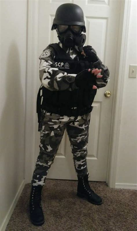 Airsoft gear + patches = MTF Cosplay | SCP Foundation Amino