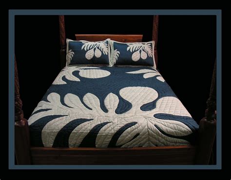 Hawaiian Quilt Ulu Bedspread | Shantung Fabric | Hawaiian home decor, Hawaiian quilts, Hawaiian ...