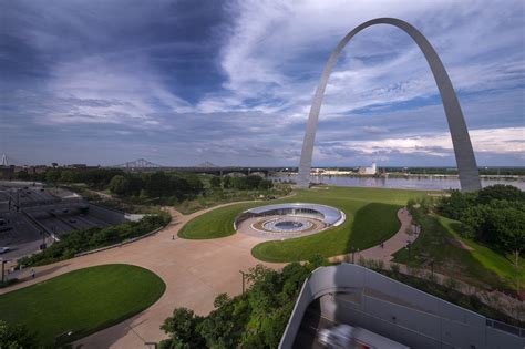 Gateway Arch Museum and Visitor Center | Architect Magazine