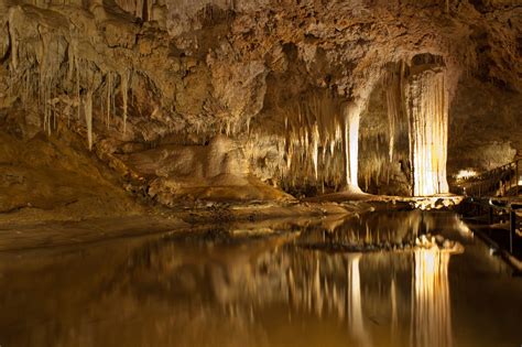 Lake Cave-mammoth Cave Nature Reserve WA @ ExplorOz Places