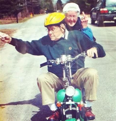 50 Times Grandparents Made Our Lives More Entertaining | DeMilked