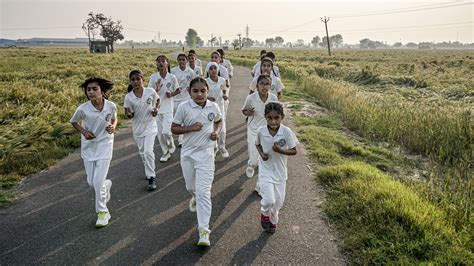 In an Indian Village, Cultivating Girls’ Big-League Dreams - The New York Times