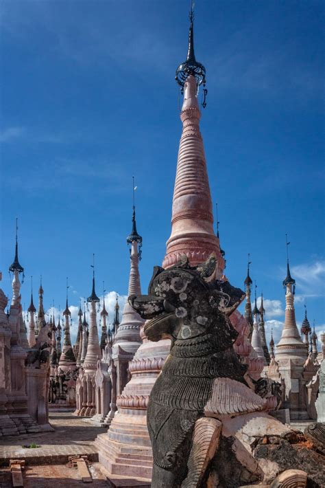 MYANMAR: Buddhist Temples & Shrines - LOUIS MONTROSE PHOTOGRAPHY