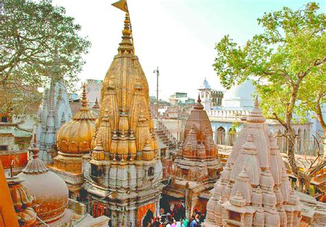 Top 6 Must Visit Places in and Around Varanasi