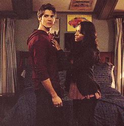 Top TV Ships: Jeremy Gilbert and Bonnie Bennett; The Vampire Diaries ...