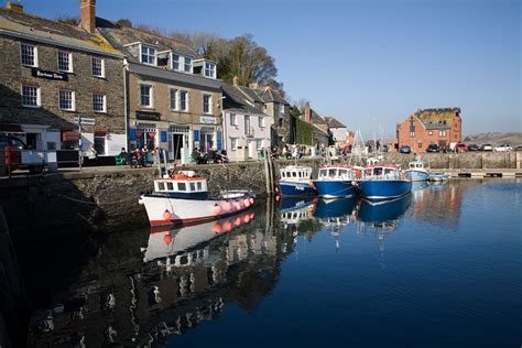 Padstow Harbour | Cornwall Guide Images