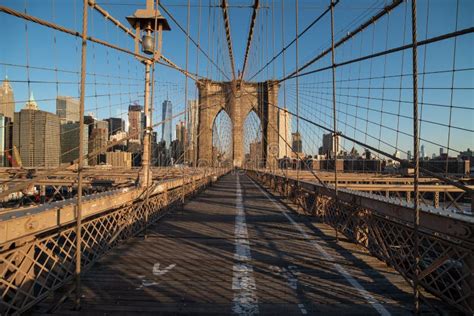 Shot of the Brooklyn Bridge at Sunrise Stock Photo - Image of light, background: 146447878