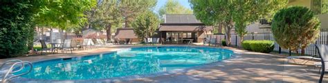 Pet-Friendly Apartment Amenities | Laurel Park