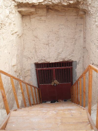 Tomb of Amenhotep III [KV 22] Rock Cut Tomb : The Megalithic Portal and Megalith Map: