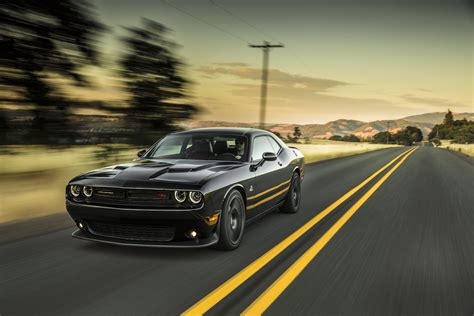 2017 Dodge Challenger / First Look: 2017 Dodge Challenger T/A ...