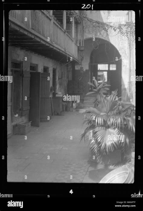 Courtyard, New Orleans Stock Photo - Alamy