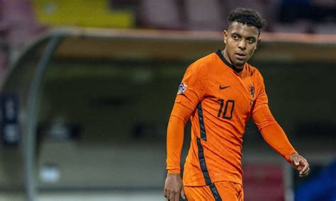 Borussia Dortmund strong favourites to land Liverpool target Donyell Malen