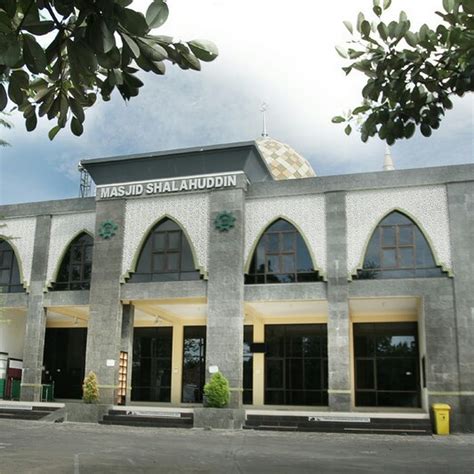 Protokol Kesehatan di Masjid | Aldy Pradana