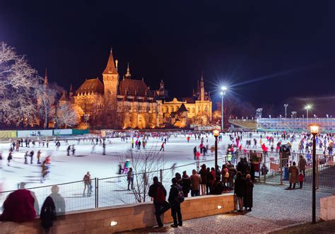 10 Best Things To Do in Budapest in Winter - Follow Me Away