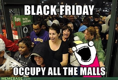 Black Friday Memes that show the shopping madness