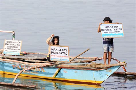 Philippine fishermen oppose land reclamation projects - BusinessWorld ...