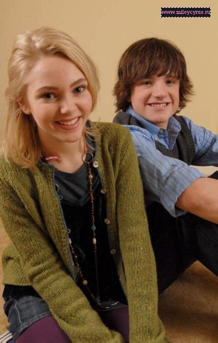 AnnaSophia and Josh - AnnaSophia Robb Photo (8032086) - Fanpop