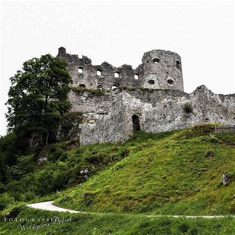 Local destination Ehrenberg Castle Ruins in Reutte - DOATRIP.de