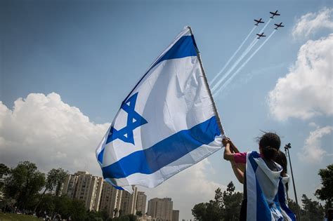 Israelis bask in 70 years of independence with barbecues in the sun ...