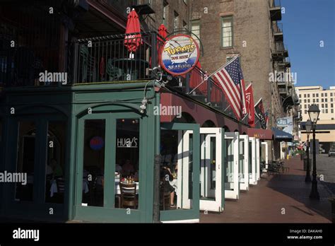 RESTAURANTS RIVER STREET DOWNTOWN SAVANNAH GEORGIA USA Stock Photo - Alamy