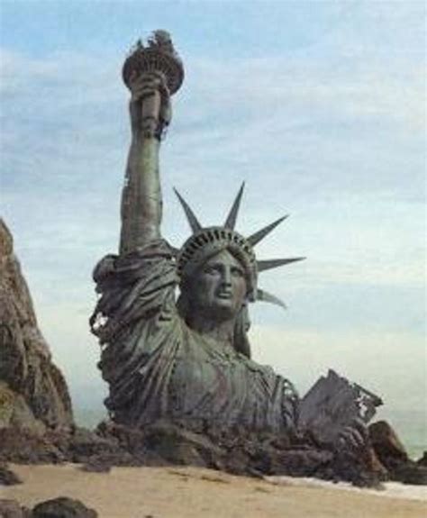 image of the Statue of Liberty buried in the movie planet of the apes ...