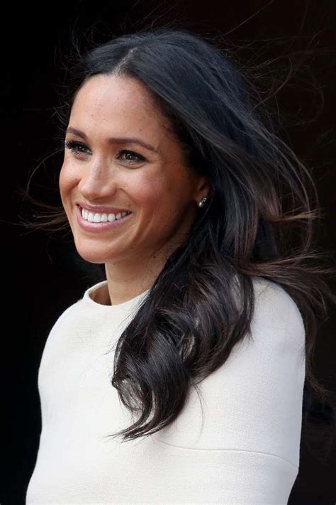 Meghan Markle smiling for the camera | Meghan markle, Beauty, Princess ...